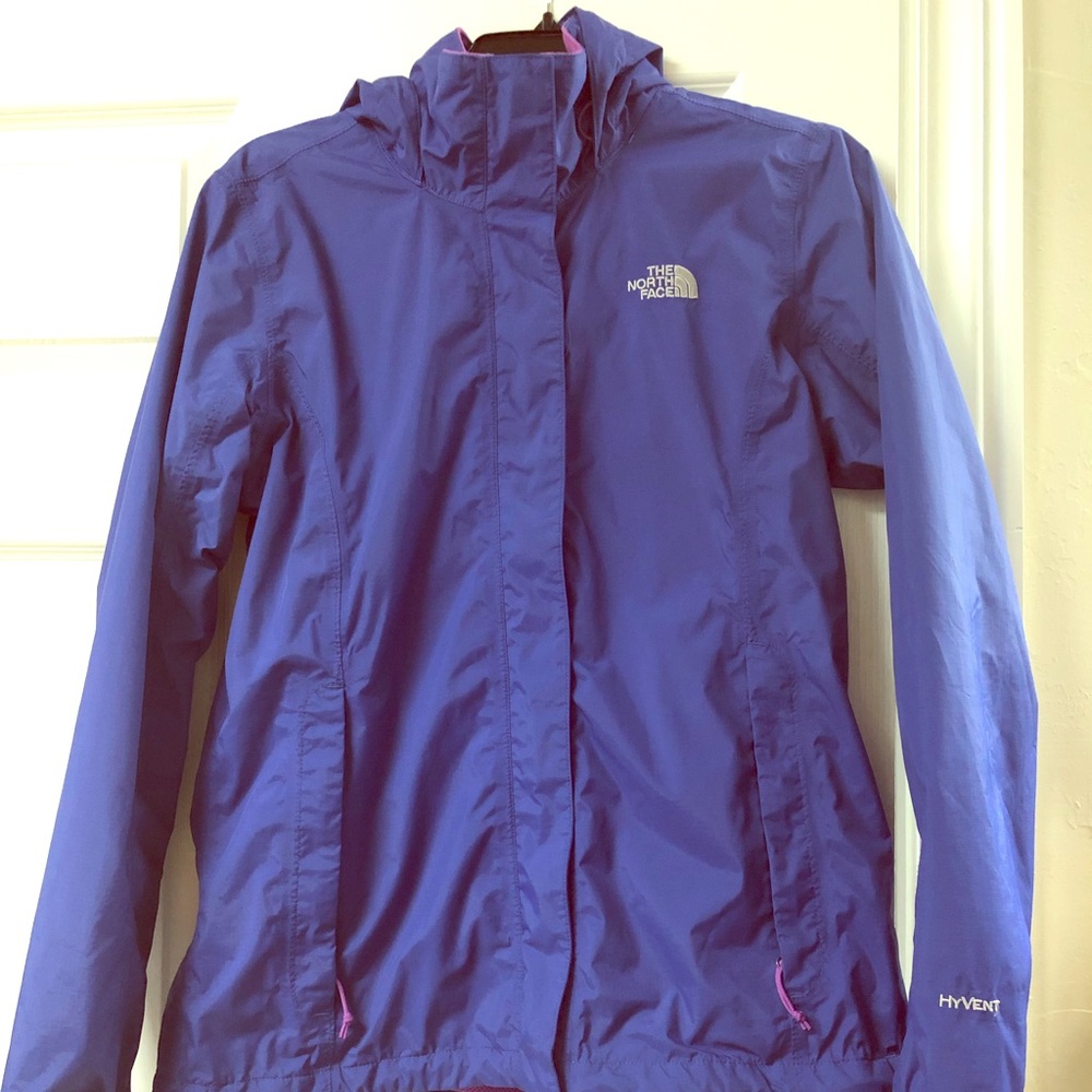 The North Face women’s blue rain jacket